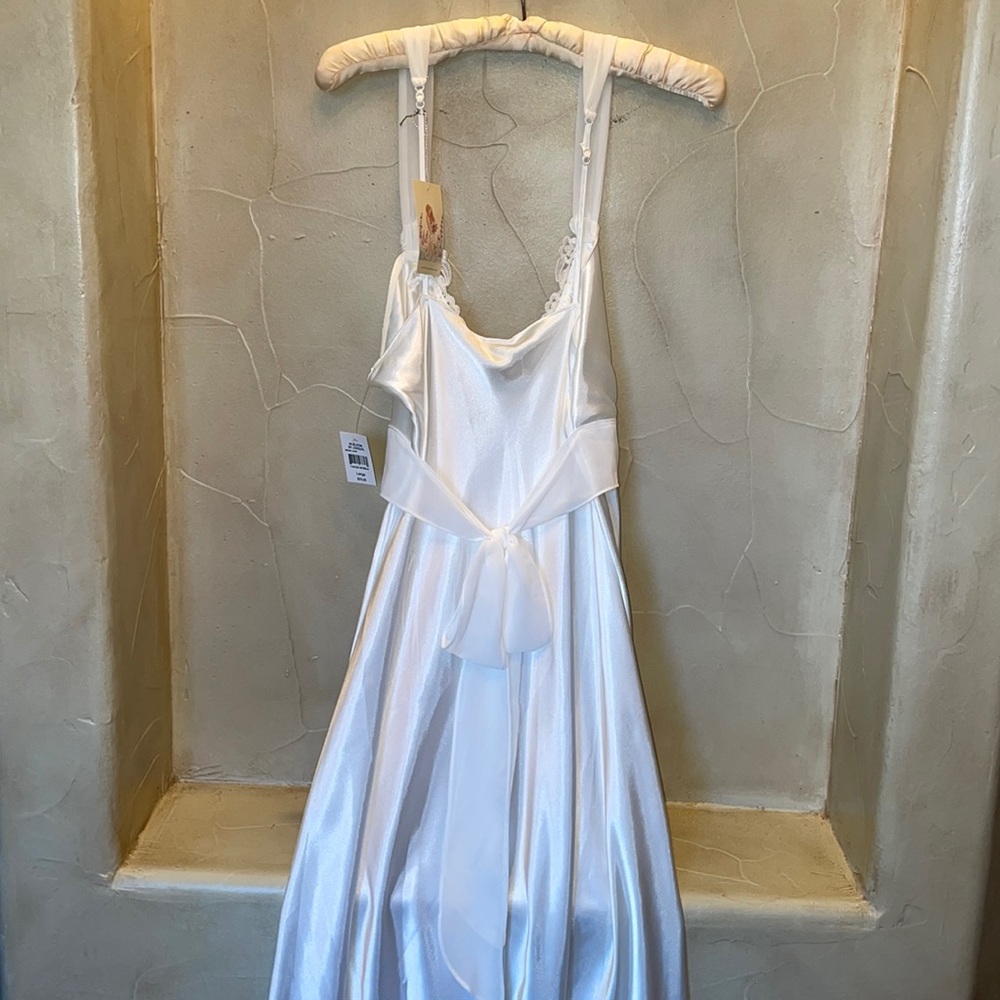 In Bloom By Jonquil Size Large - Picture 6 of 13